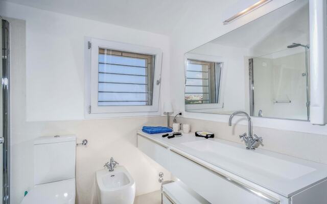 Villa Capo Passero is an Exclusive Villa With Swimming Pool