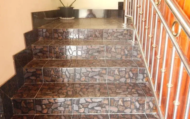 Khemphonelor II Guesthouse