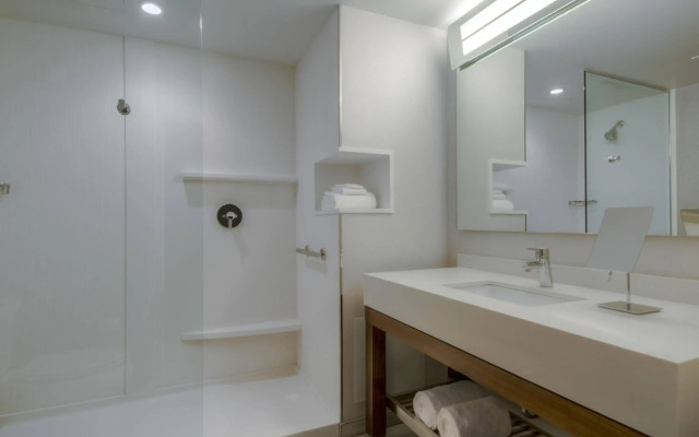 Courtyard by Marriott Winnipeg Airport