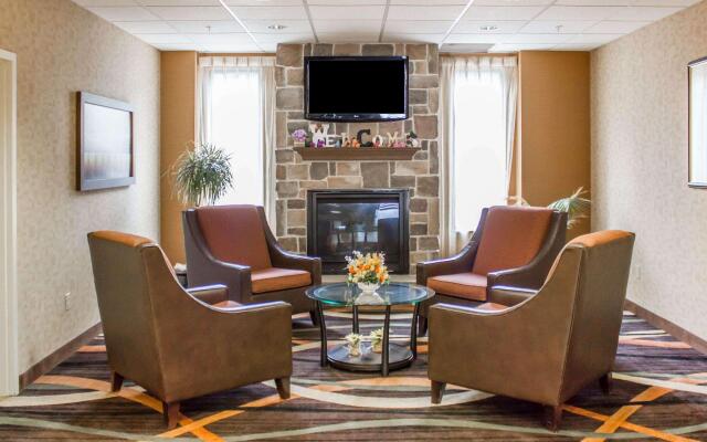 Comfort Suites
