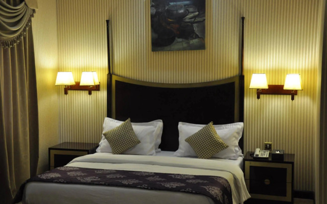 Tourist Hotel