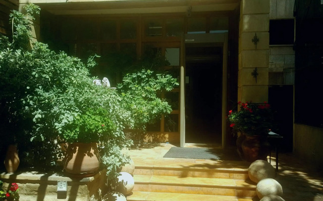 Hisham Hotel Amman