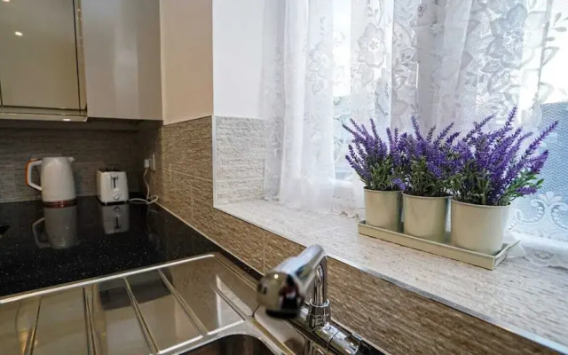 4-Bed 3-Bath Haven Perfect for 8 Guests