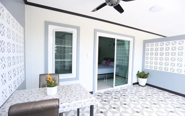 MB House Resort
