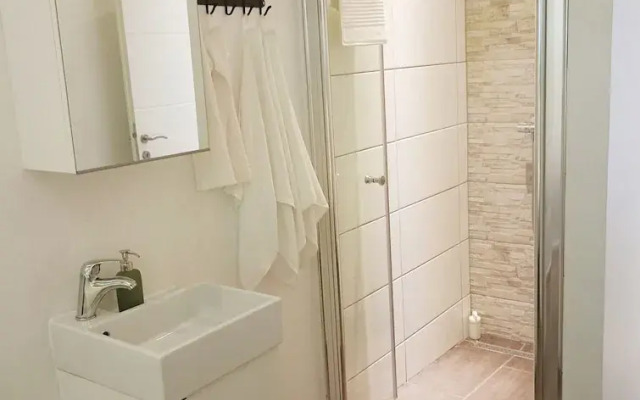 Spacious 3-bedroom Apartment in City Centre