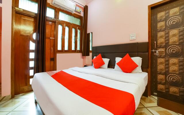 OYO 24834 R S Residency