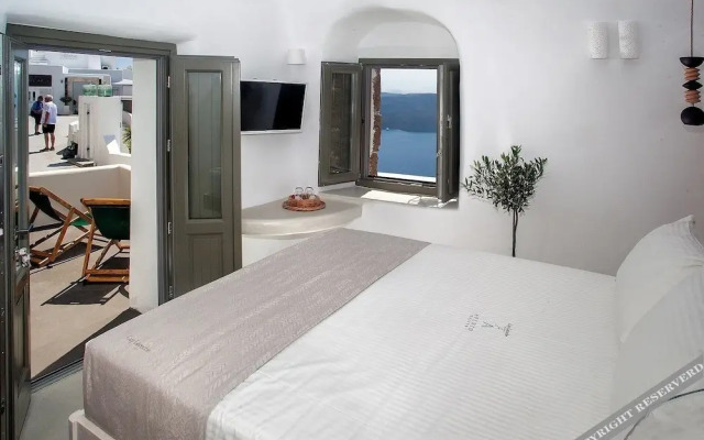 Antithesis Apartments