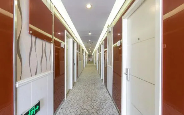 Rose Garden Express hotel