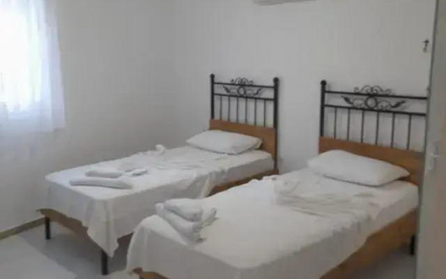 Otel  A