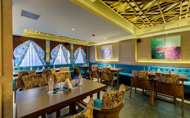 Edition O 30013 Seawood Juhu