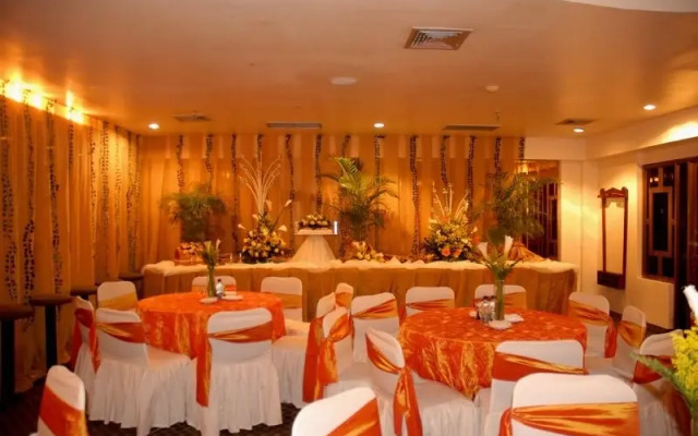 Hotel Cristina Suites