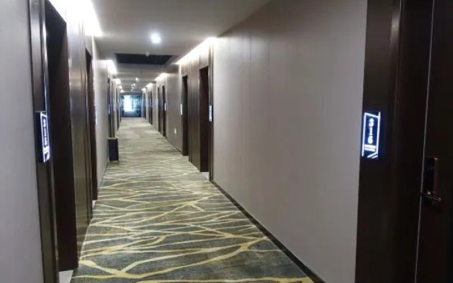 Via Business Hotel (Bengbu High Speed Railway Station)