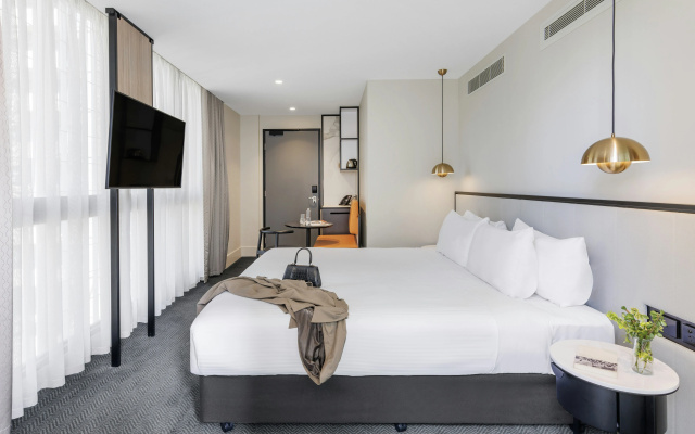 Brady Hotels Jones Lane