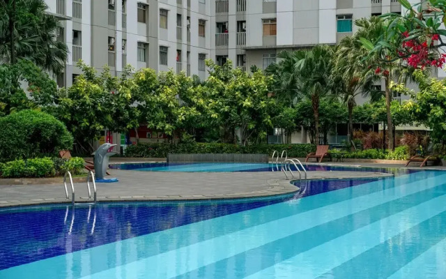 Comfortable Studio @ Green Bay Pluit Apartment