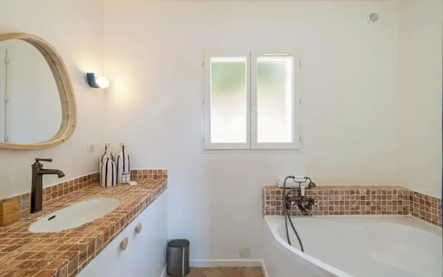Sumptuous Provencal Villa - Grimaud Hills - 12br/24p