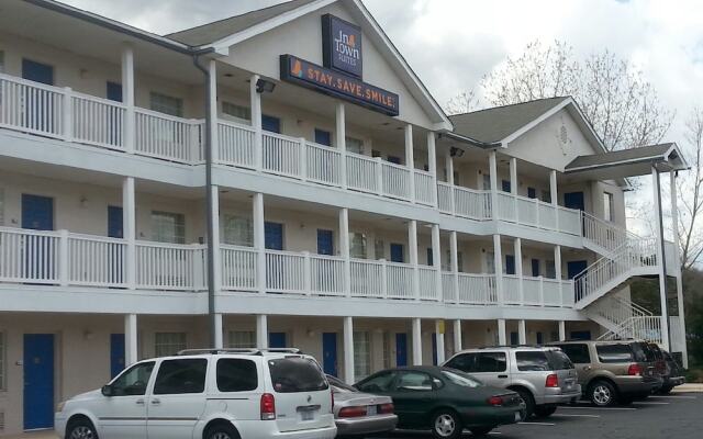 InTown Suites Extended Stay Charlotte NC - East Independence Blvd