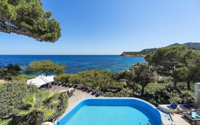 Mallorca front line property sea access