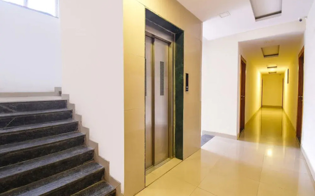 FabExpress Comfort Executive