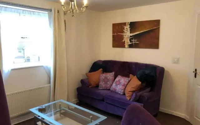 2 Bed-sleeps 3-parking-town Centre