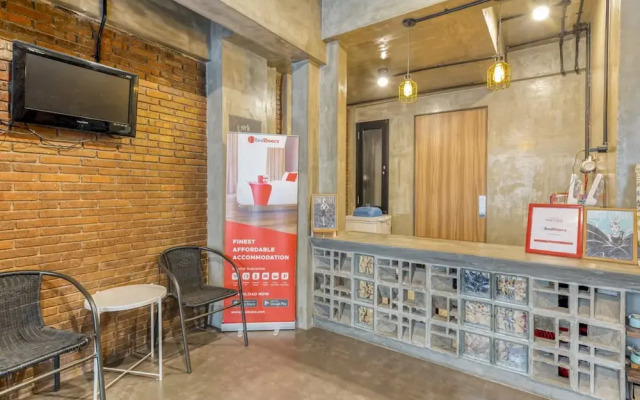 KoolKost near Tunjungan Plaza - Caters to Women