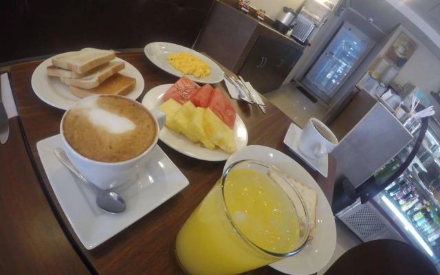 Hotel Azuan Suites By Geh Suites
