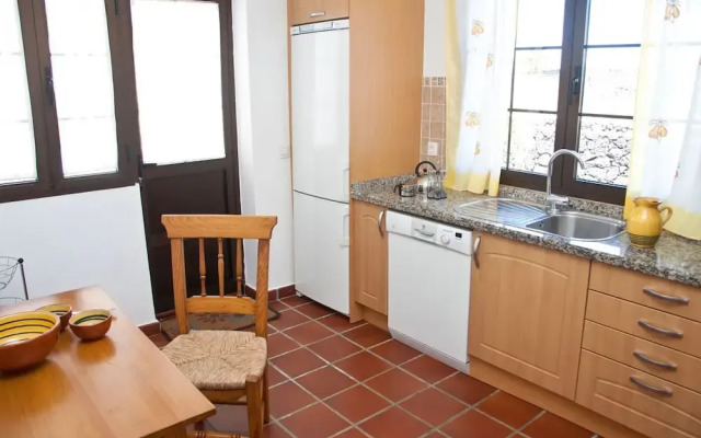 Spacious Villa in San Bartolomé With Swimming Pool