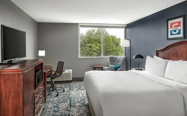 Four Points by Sheraton Kalamazoo