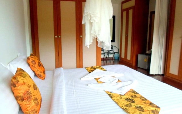 Naraya Riverside Resort