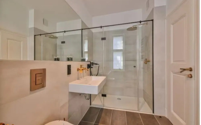 Aeronaut Suites powered by Pearl1