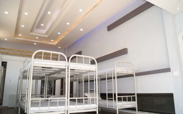 Geomunoreum Hostel