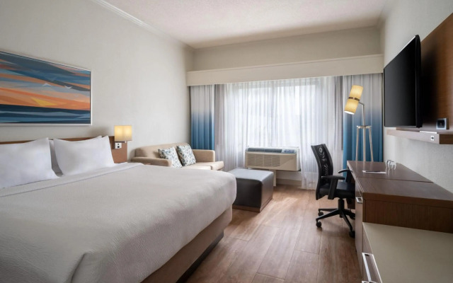 Courtyard by Marriott - Naples