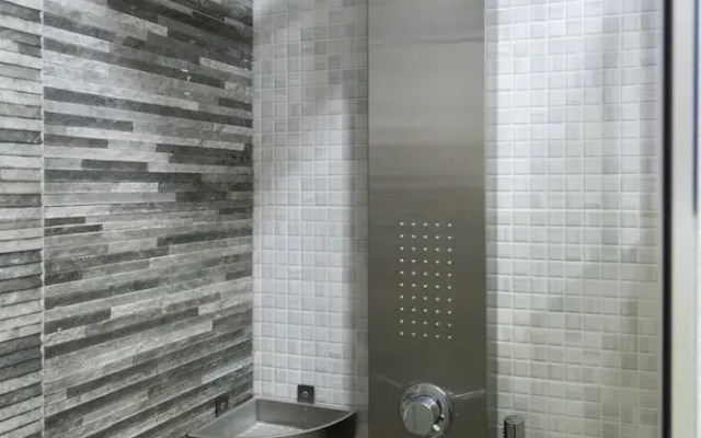 DÚPLEX GARDEN - ATOCHA DELUXE - ElevenHost