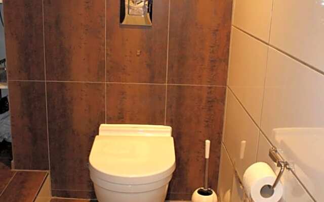ROOMS in SHARED HOUSE SAARBRUCKEN Center
