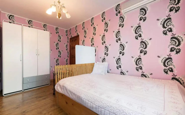 Guest House on Kaldaiakova 38