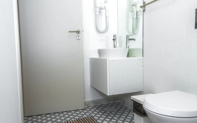 Liiiving in Porto - Bolhão Garden Apartment