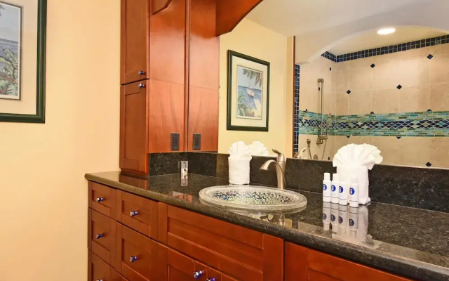 Kaanapali Royal D302
