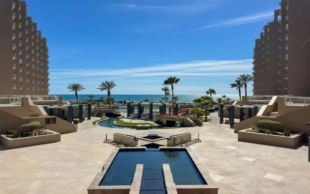 Beach Bliss Retreat 2BR Beachfront Condo