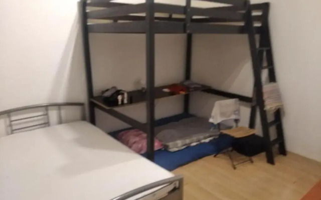 Economy flat 18 minutes from Vaclavske namesti