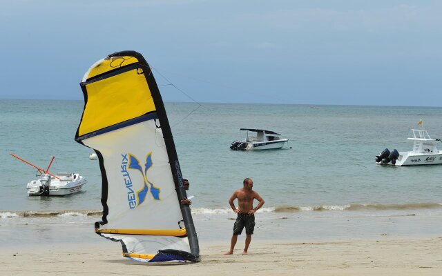 Royal Beach Hotel & Spa