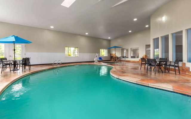 Days Inn by Wyndham Williams