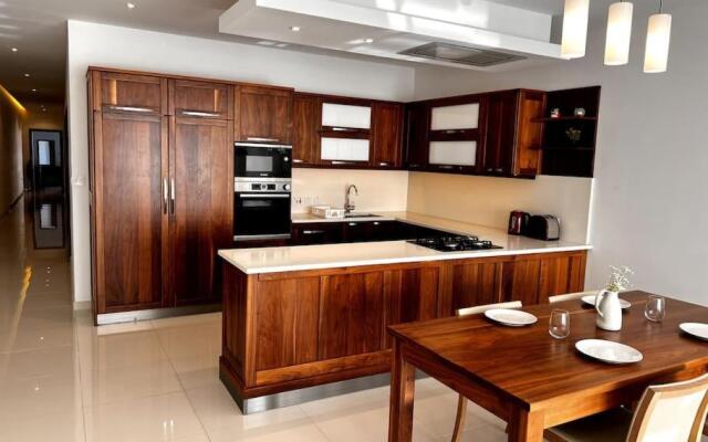 Viewline SeaView Modern 3 Bedroom Apartment