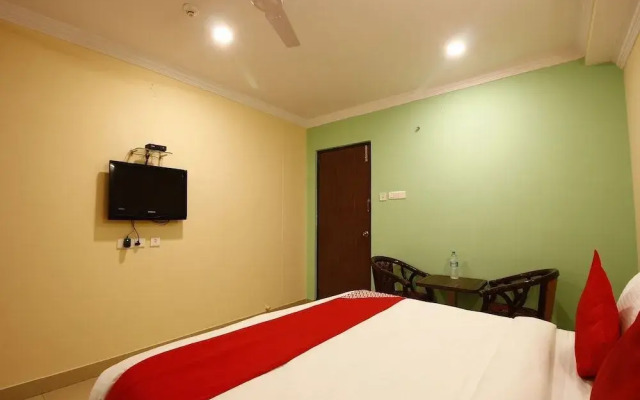 Sri Sai Regency by OYO Rooms