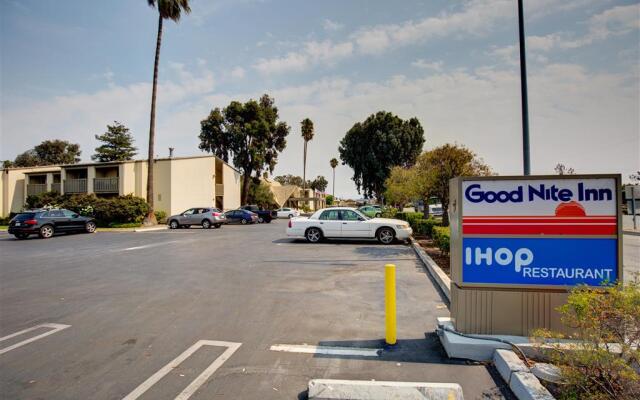 Good Nite Inn - Redwood City