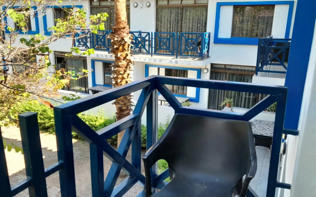 Elephant Springs Hotel
