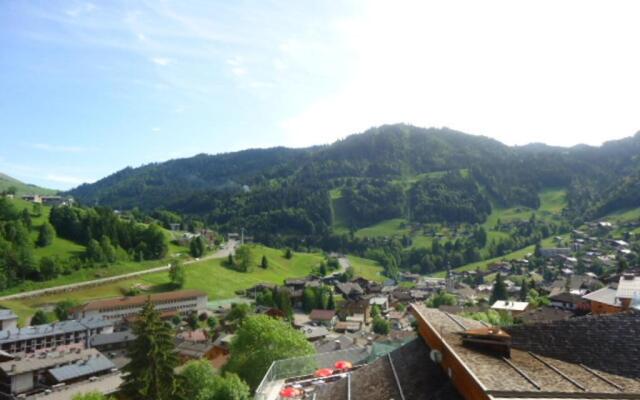 Appartement La Clusaz, 2 pièces, 6 personnes - FR-1-459-83