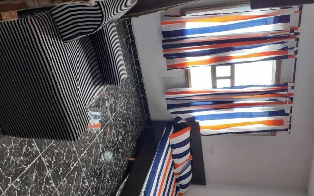 Impeccable 3-bed Apartment Located in Lagos