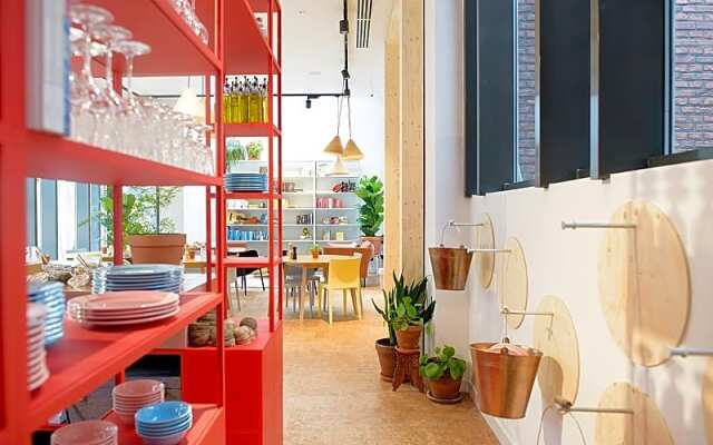 The Green Elephant Hostel & Spa