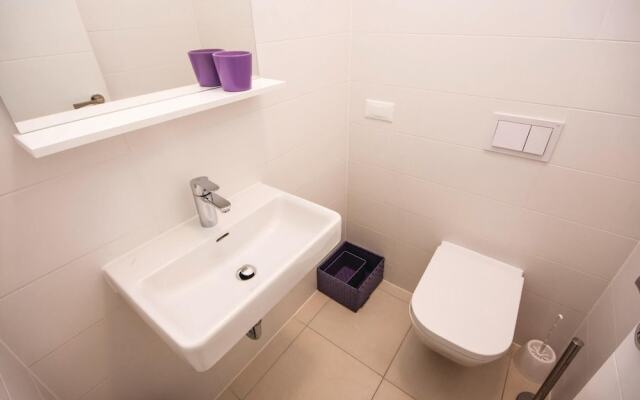 Amazing Home in Grebastica With Wifi and 2 Bedrooms