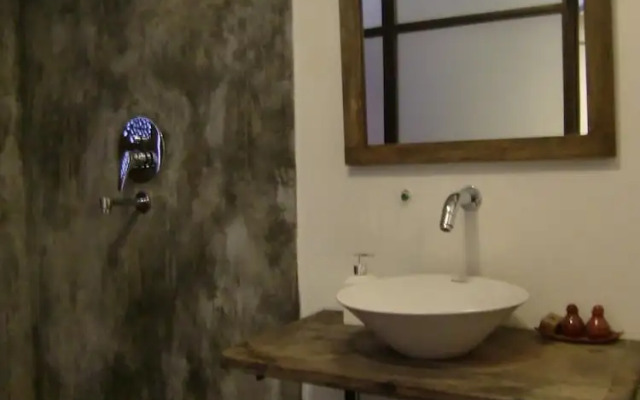 Peacock Guesthouse 2