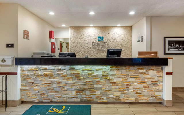 Spark by Hilton Lakewood Denver Southwest